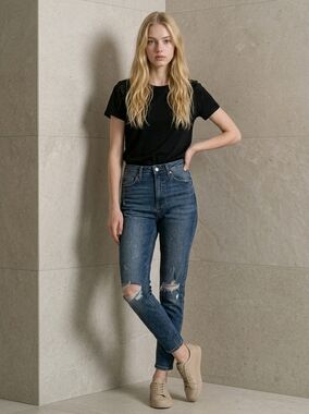 NWT Arizona Jean Co Distressed Curvy Mom Jeans ~5